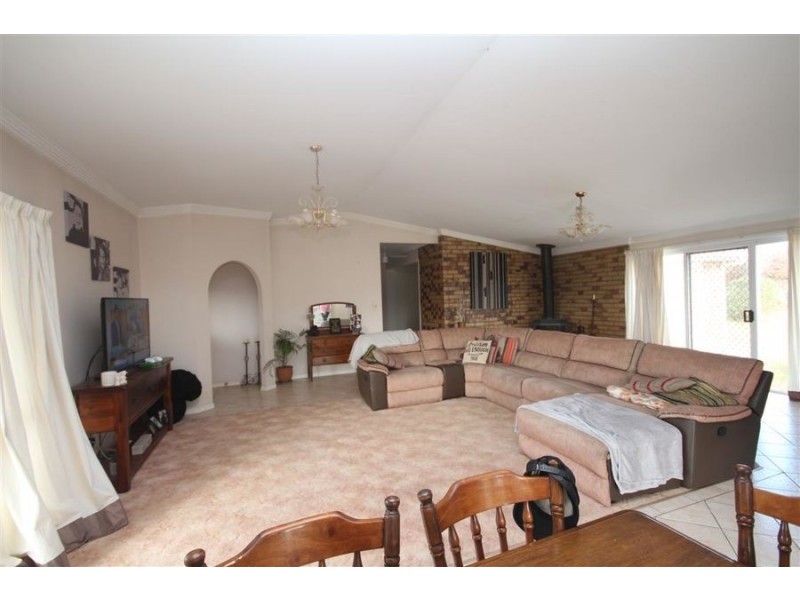 225 Bulwer Street, Tenterfield NSW 2372