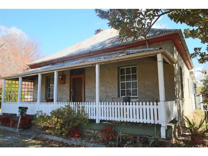 92 Wood Street, Tenterfield NSW 2372