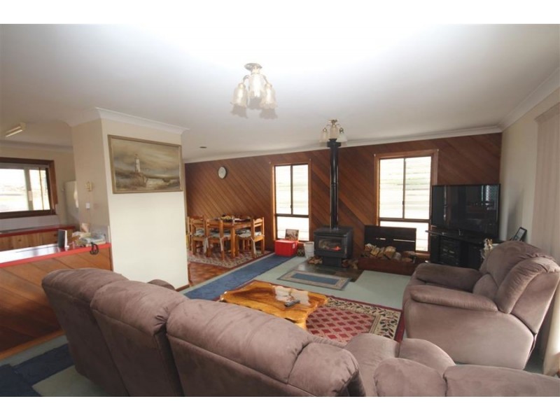 59 Riley Street, Tenterfield NSW 2372