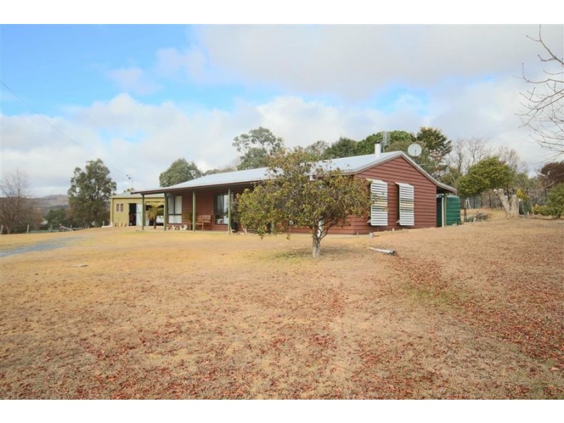 59 Riley Street, Tenterfield NSW 2372