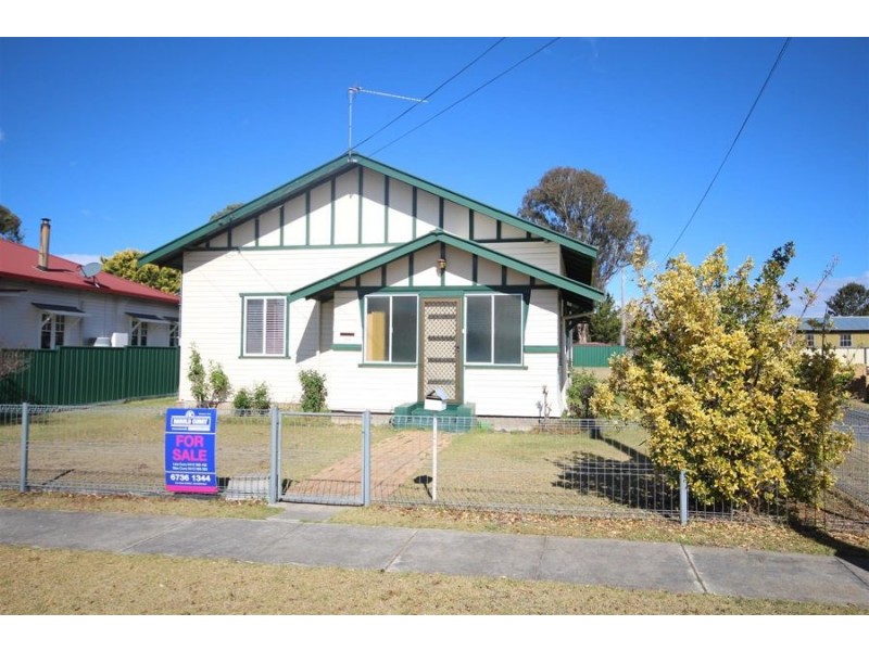 177 Manners Street, Tenterfield NSW 2372