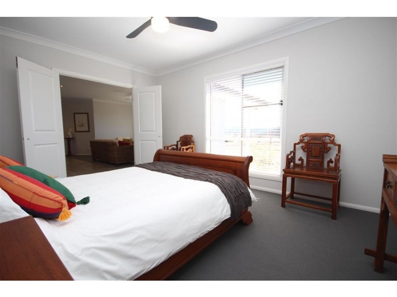 303 East Street, Tenterfield NSW 2372