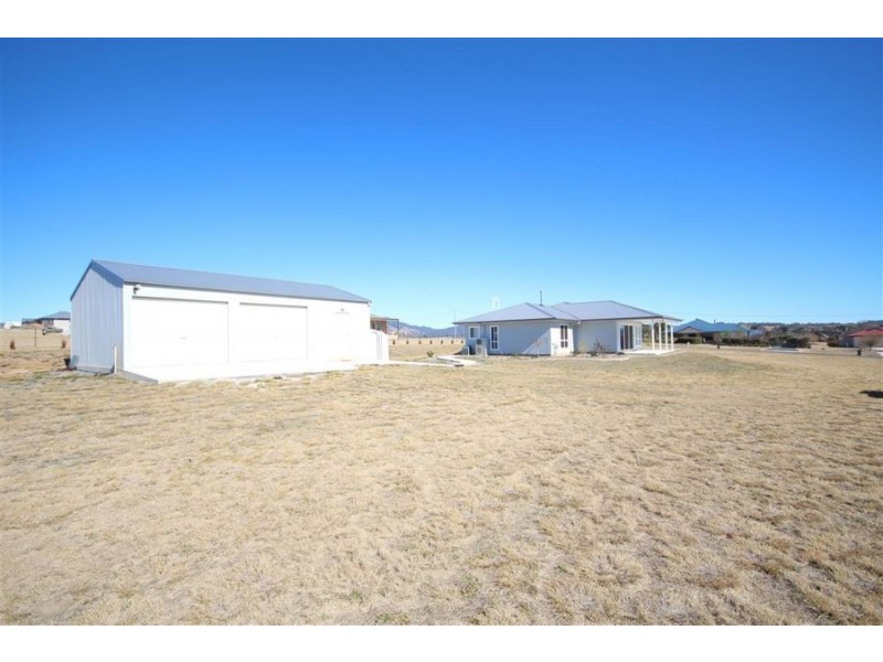 303 East Street, Tenterfield NSW 2372