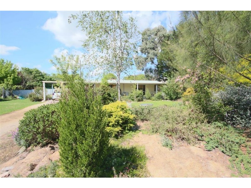 86 Duncan Street, Tenterfield NSW 2372