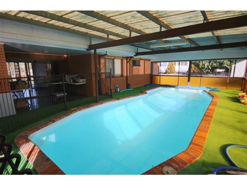 26 Duncan Street, Tenterfield NSW 2372