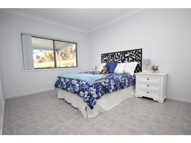 90 Neagles Lane, Tenterfield NSW 2372