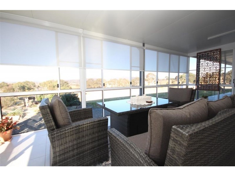 90 Neagles Lane, Tenterfield NSW 2372
