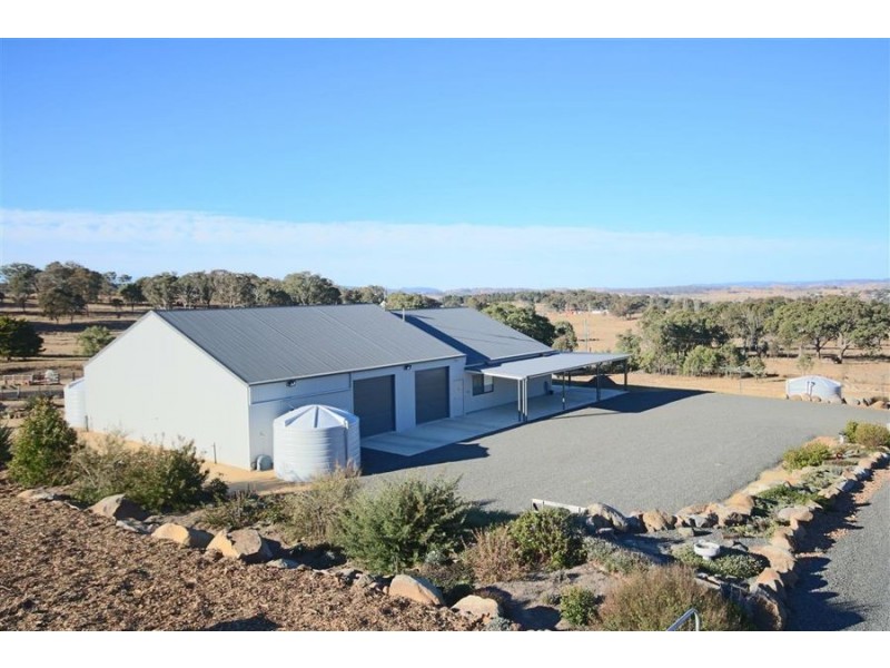 90 Neagles Lane, Tenterfield NSW 2372