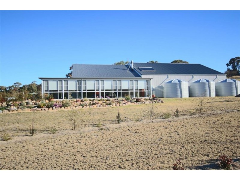 90 Neagles Lane, Tenterfield NSW 2372