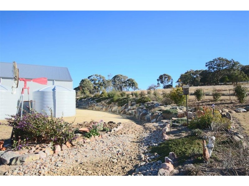 90 Neagles Lane, Tenterfield NSW 2372