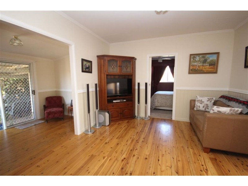 9 Drummond street, Tenterfield NSW 2372