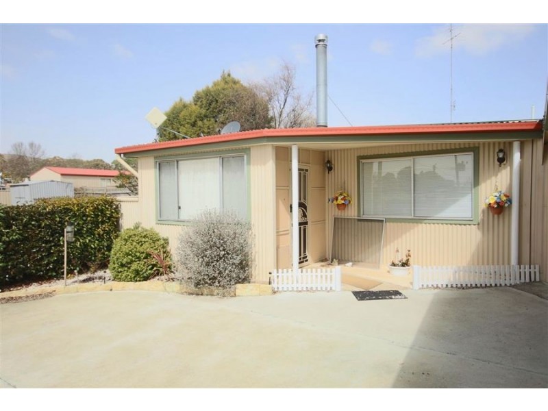 223 Douglas Street, Tenterfield NSW 2372