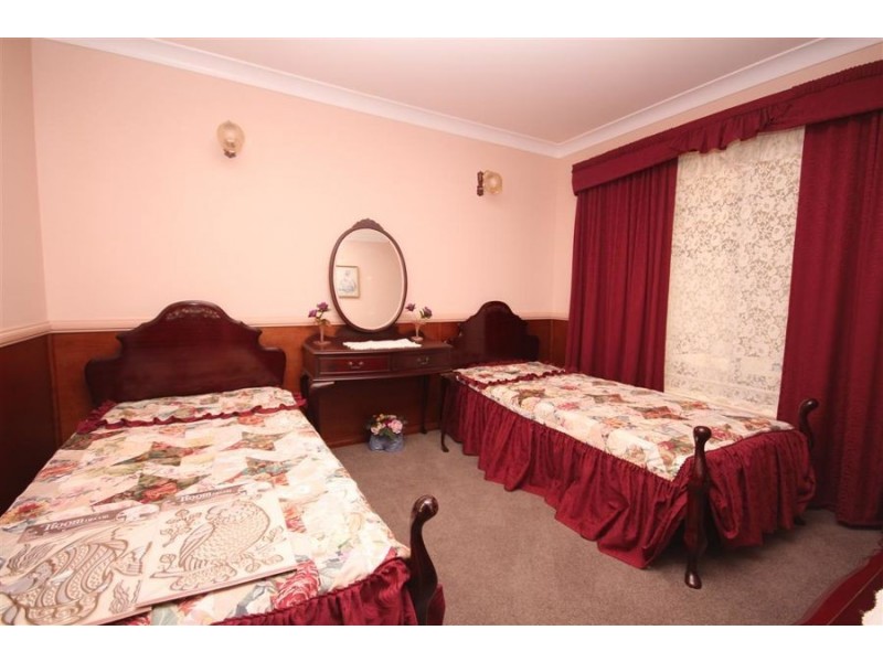 223 Douglas Street, Tenterfield NSW 2372