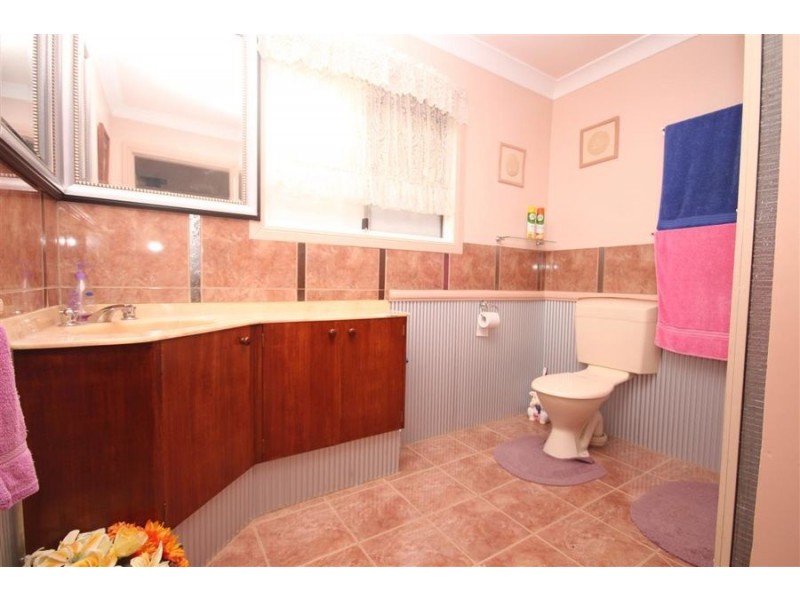 223 Douglas Street, Tenterfield NSW 2372