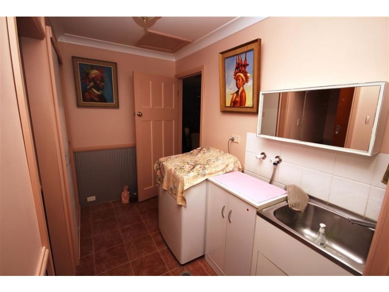 223 Douglas Street, Tenterfield NSW 2372