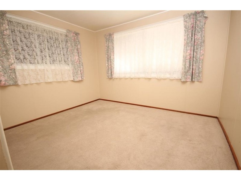 223 Douglas Street, Tenterfield NSW 2372