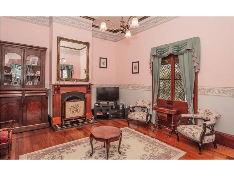 101 Douglas Street, Tenterfield NSW 2372