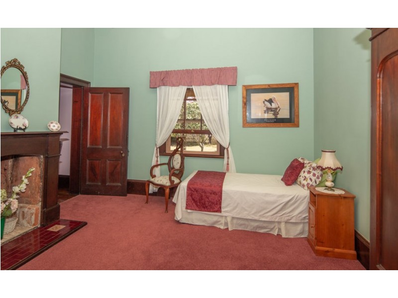 101 Douglas Street, Tenterfield NSW 2372