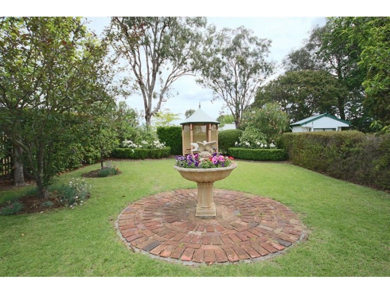 101 Douglas Street, Tenterfield NSW 2372