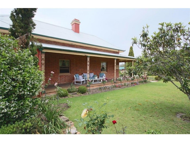 101 Douglas Street, Tenterfield NSW 2372