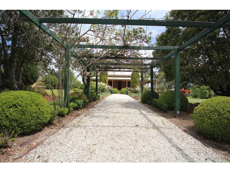 101 Douglas Street, Tenterfield NSW 2372