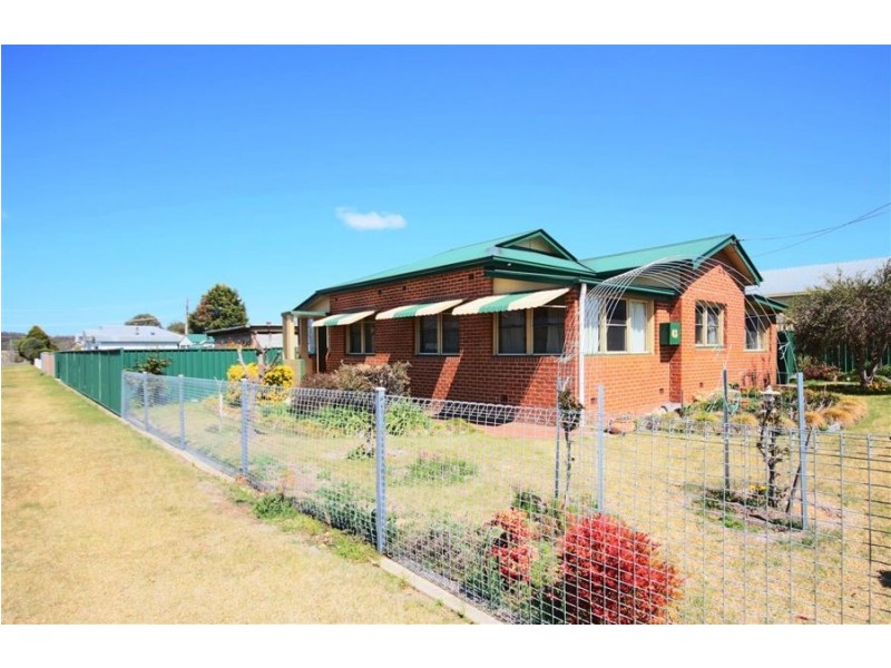 43 High Street, Tenterfield NSW 2372