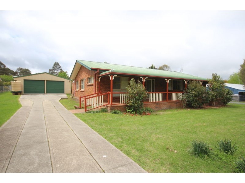 20 Naas Street, Tenterfield NSW 2372