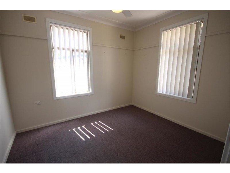 76 Bulwer Street, Tenterfield NSW 2372