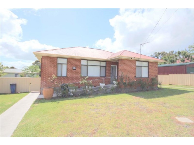 76 Bulwer Street, Tenterfield NSW 2372