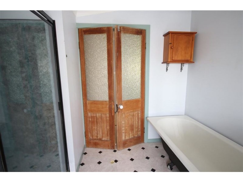 106 Molesworth Street, Tenterfield NSW 2372