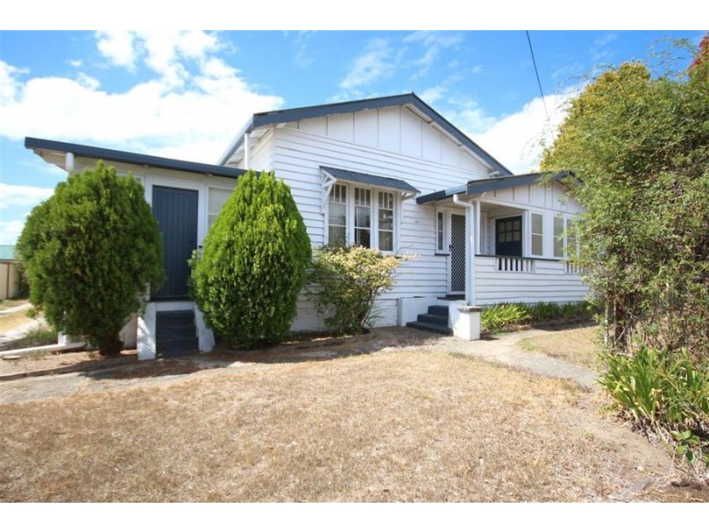 106 Molesworth Street, Tenterfield NSW 2372