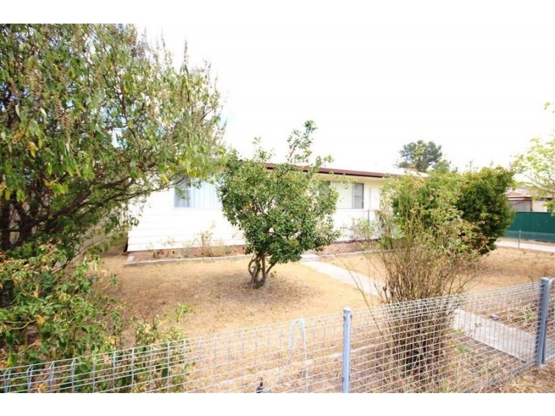 47 Clive Street, Tenterfield NSW 2372