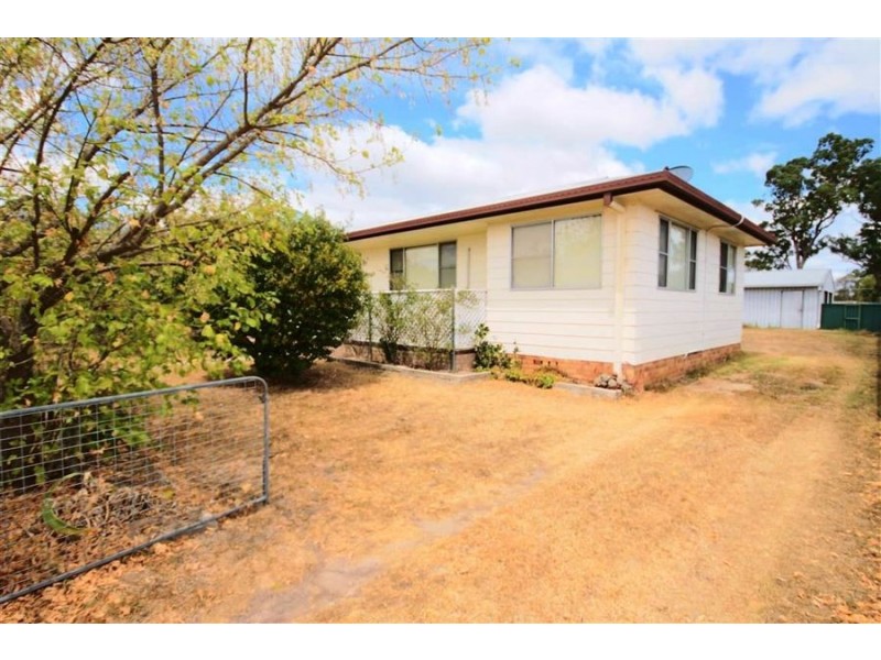 47 Clive Street, Tenterfield NSW 2372