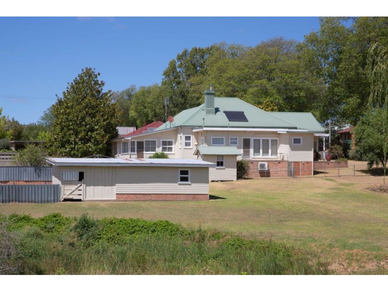 163 Logan Street, Tenterfield NSW 2372