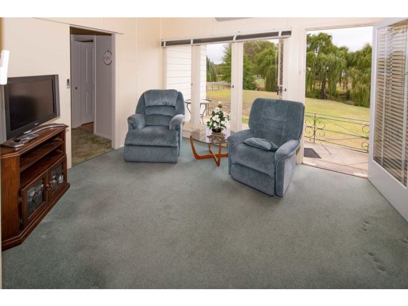 163 Logan Street, Tenterfield NSW 2372