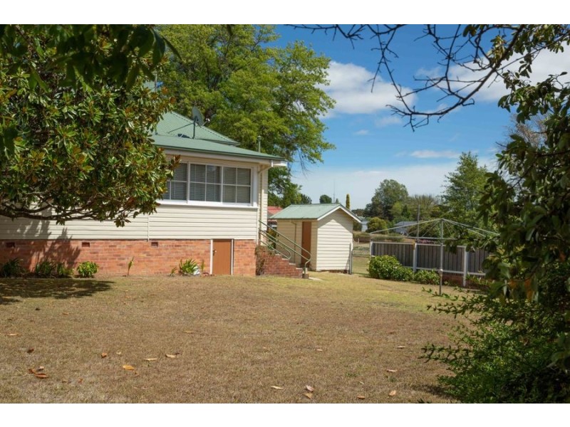 163 Logan Street, Tenterfield NSW 2372