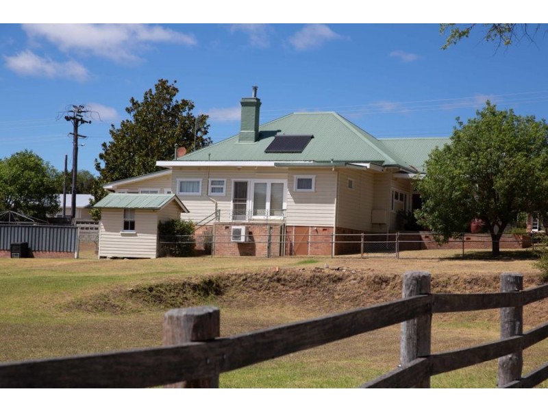 163 Logan Street, Tenterfield NSW 2372