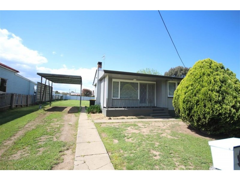 6 Margaret Street, Tenterfield NSW 2372