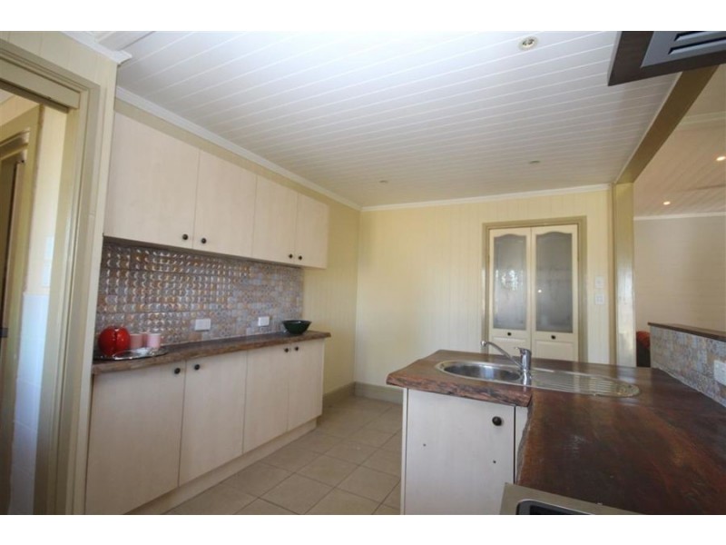 49 Molesworth Street, Tenterfield NSW 2372