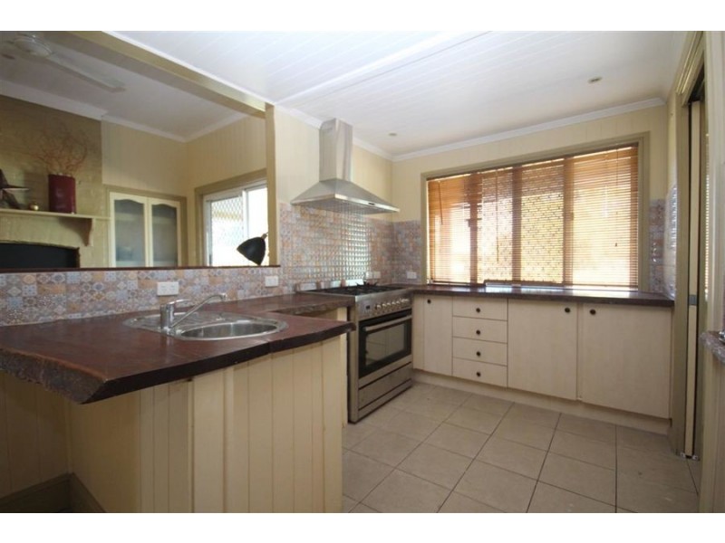 49 Molesworth Street, Tenterfield NSW 2372
