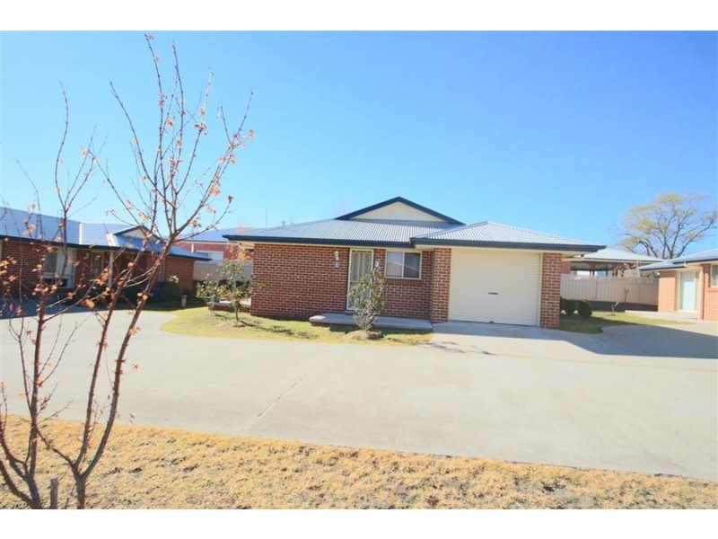 8/65-67 Scott Street, Tenterfield NSW 2372