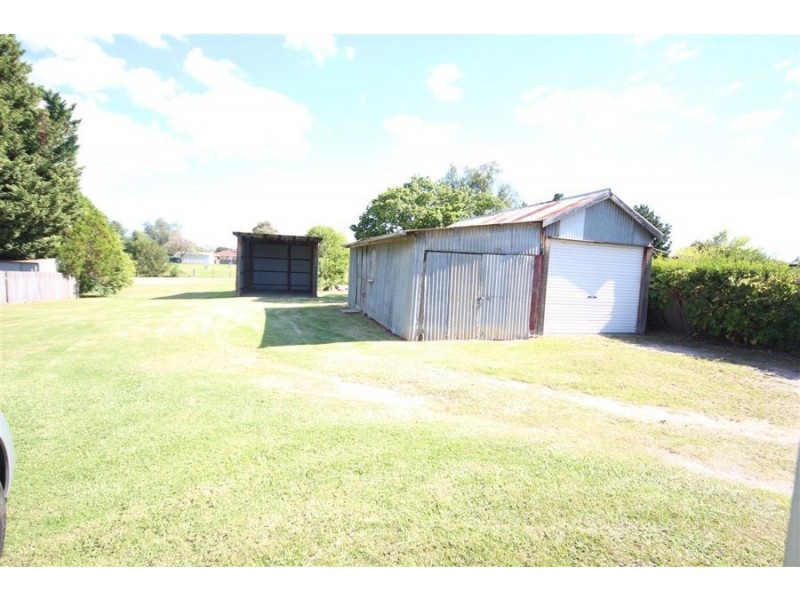 51 Molesworth Street, Tenterfield NSW 2372