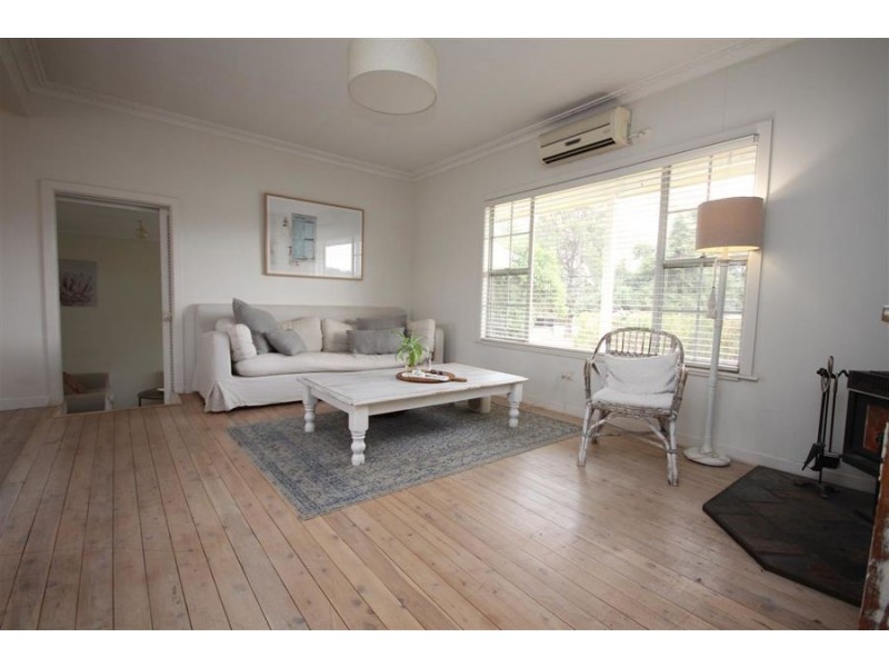 183 High Street, Tenterfield NSW 2372