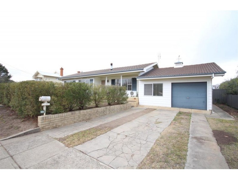 183 High Street, Tenterfield NSW 2372