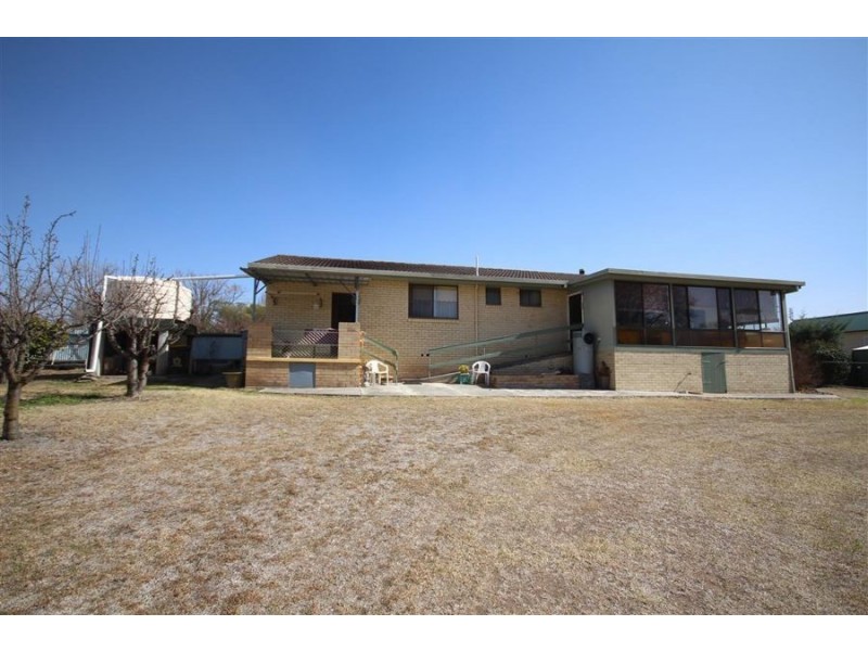 411 Rouse Street, Tenterfield NSW 2372