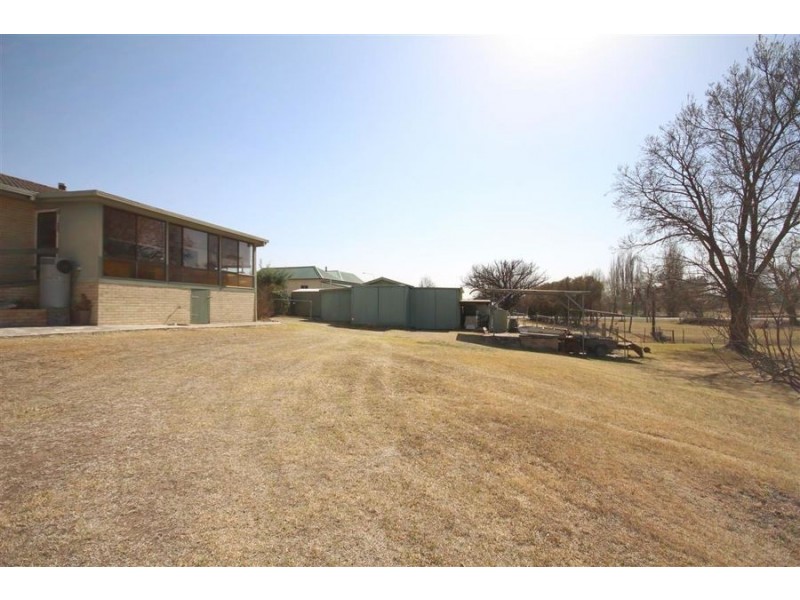 411 Rouse Street, Tenterfield NSW 2372