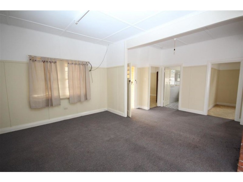 25 High Street, Tenterfield NSW 2372