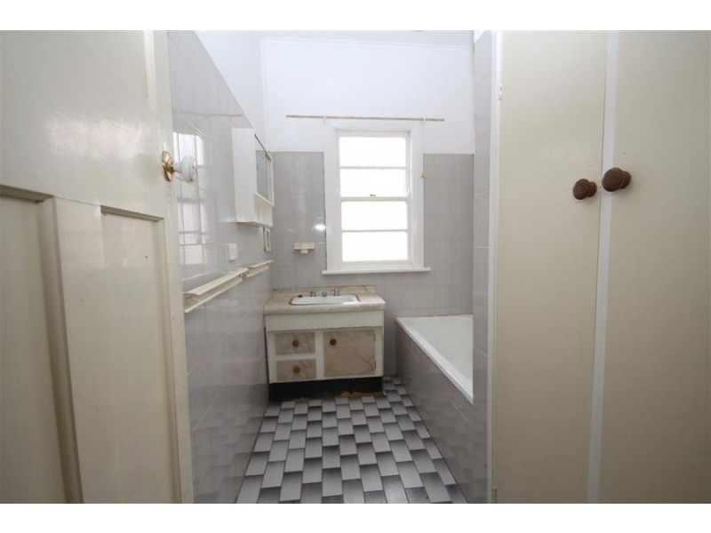 25 High Street, Tenterfield NSW 2372