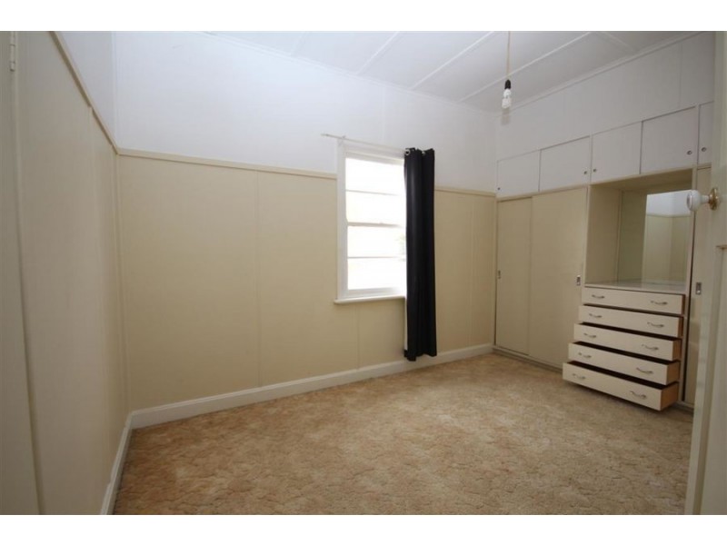 25 High Street, Tenterfield NSW 2372