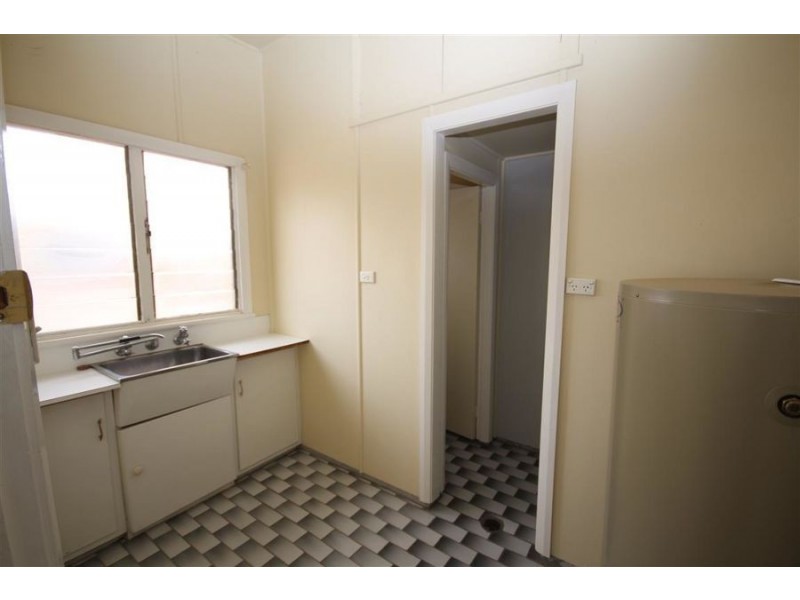 25 High Street, Tenterfield NSW 2372